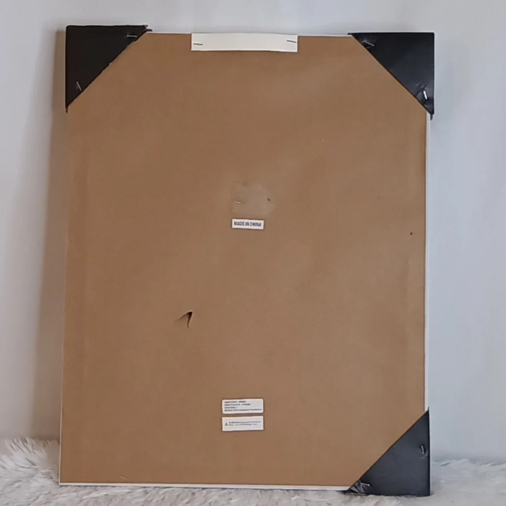 N/A lux wall