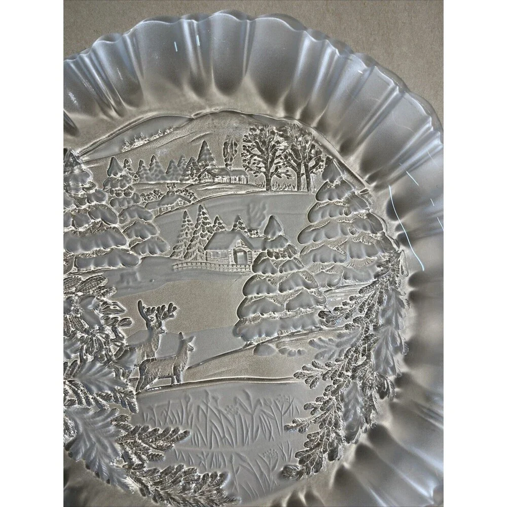 Mikasa Frosted Glass Serving Plate “Winter Dream” Deer/Cottage Scene Candy‎ Dish