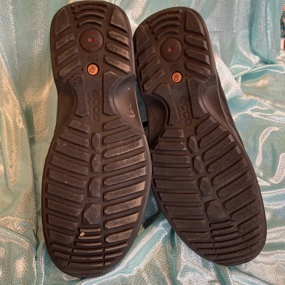 Ecco light shock point az 43 US10 black leather dress casual‎ arch support comfy