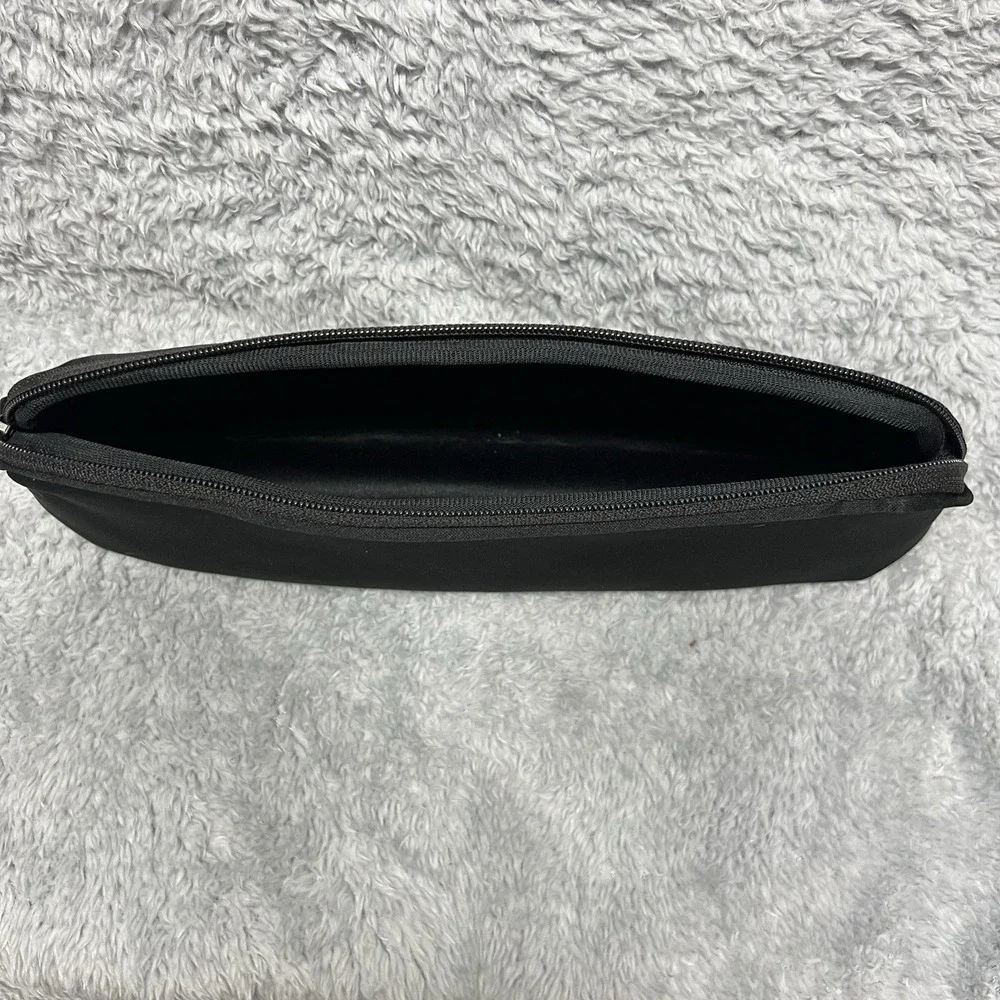 Skims Neoprene Pouch Bag Black Water Resistant Make‎ Up Toiletry Travel Clutch