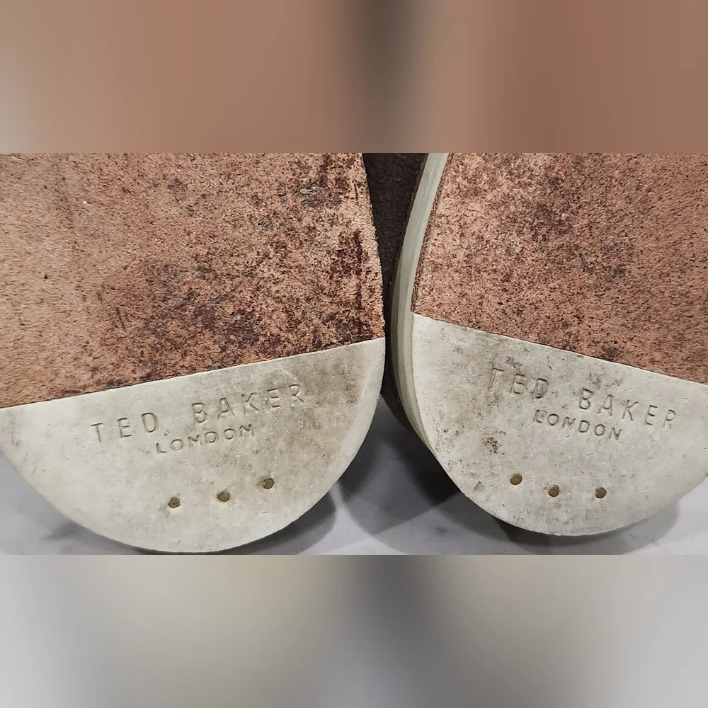 Ted Baker London suede ups