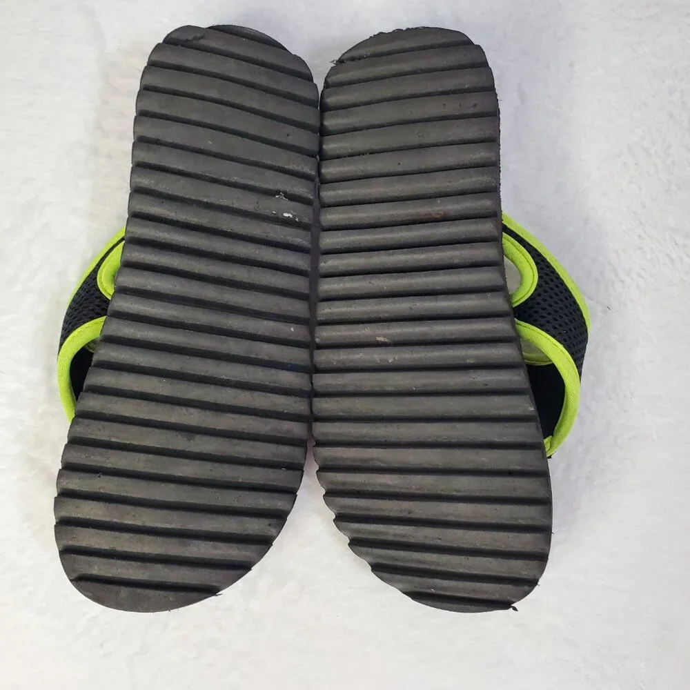 Old Navy Flip Flops Kids Youth Size 3/4