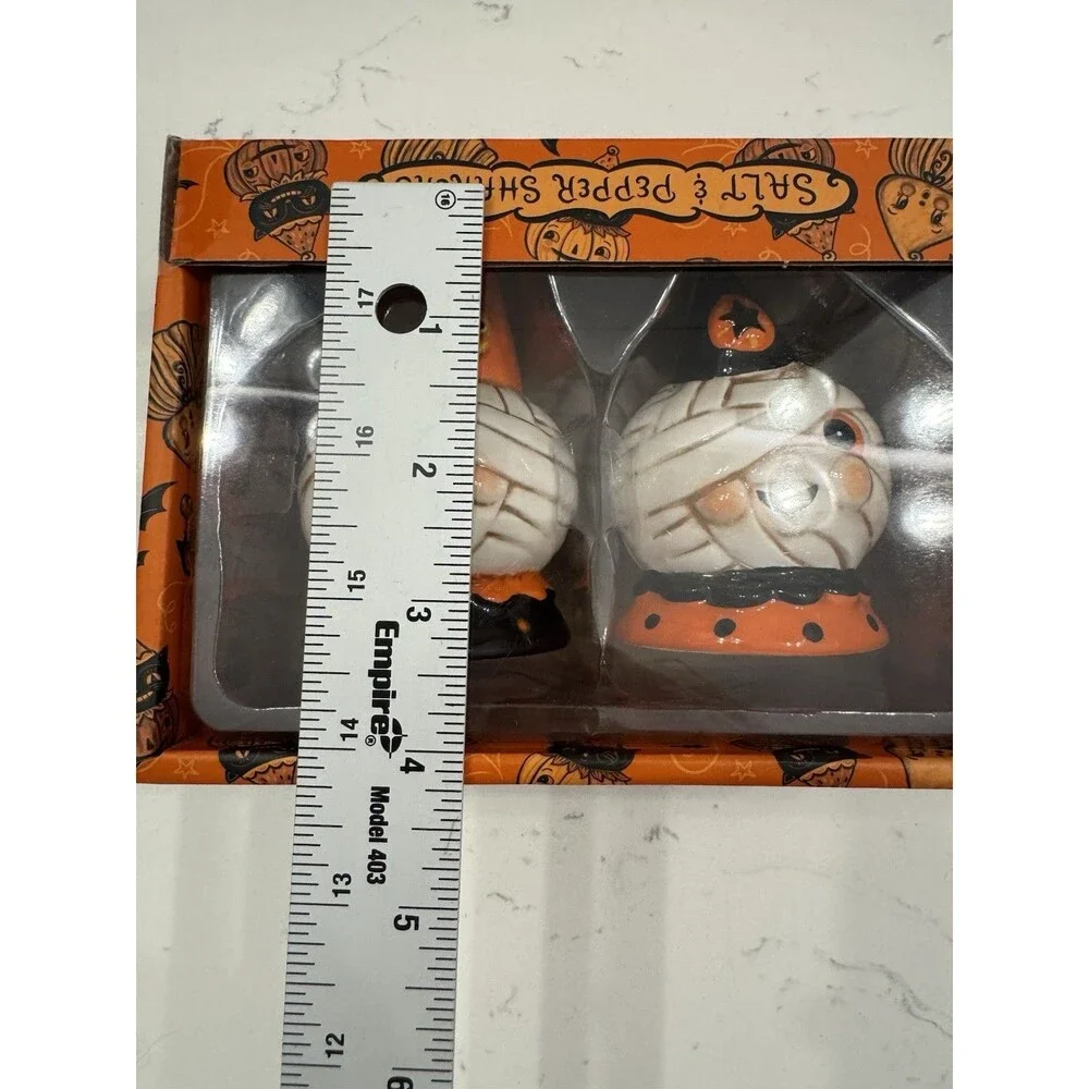 Johanna Parker Halloween Spooky Cute Mummy Couple Salt & Pepper Shakers NEW