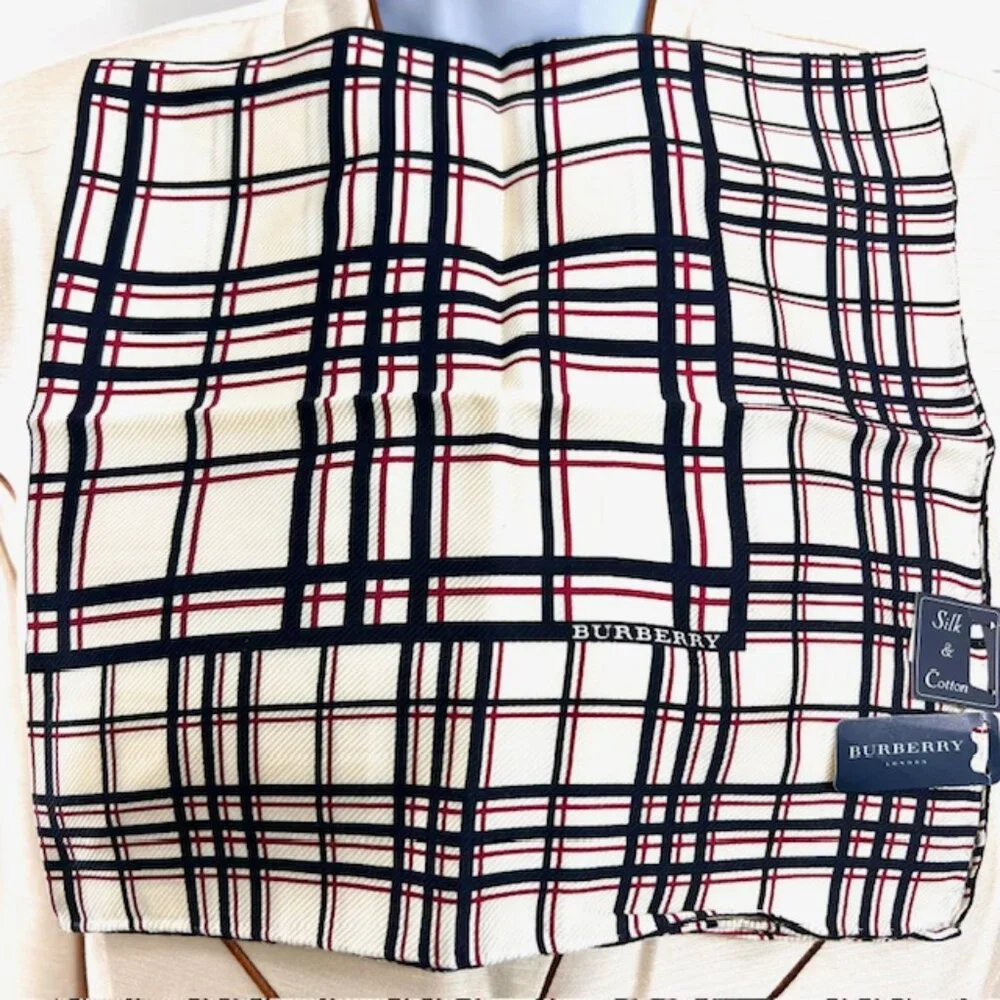 New Tag Men/Women   Burberry  Bandana /MiniScarf 23