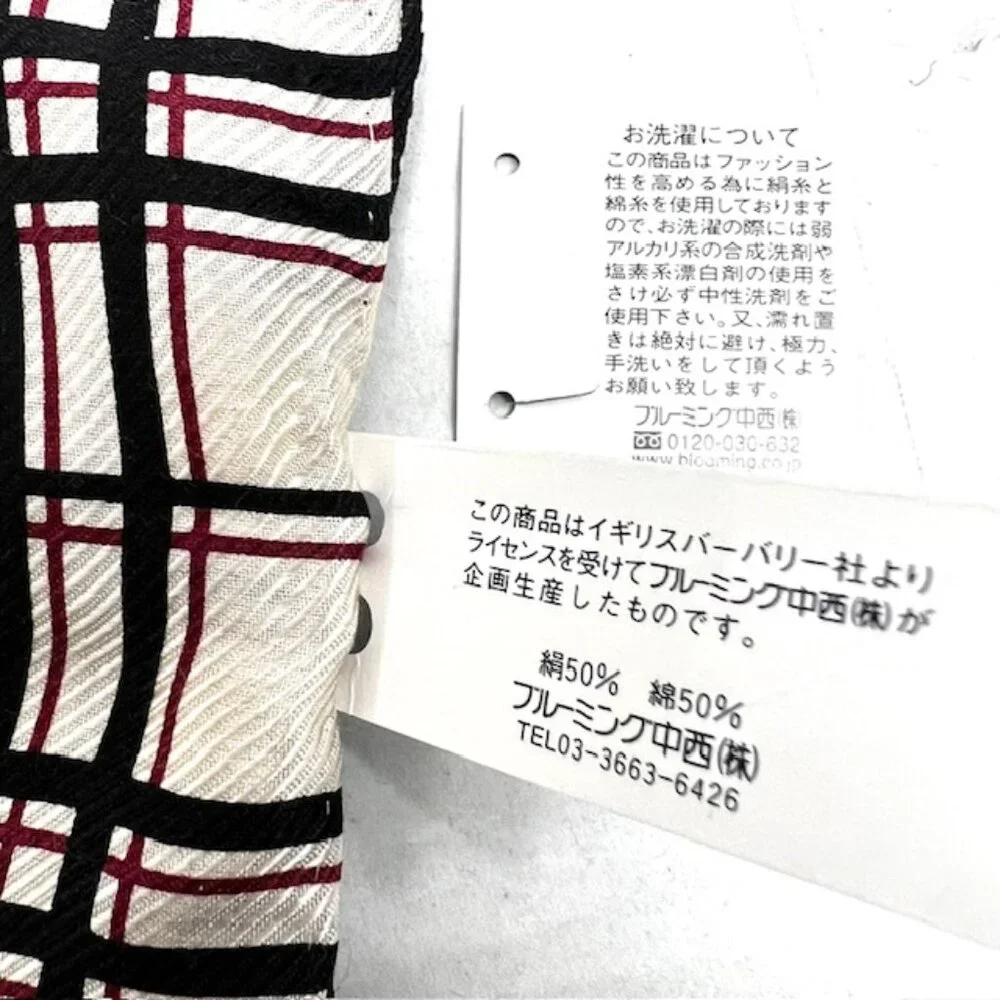 New Tag Men/Women   Burberry  Bandana /MiniScarf 23