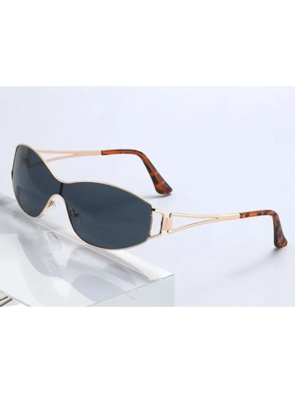 Oversized Tinted Sunglasses With Black Tinted Lenses Gold Metal Frame & Tortoise
