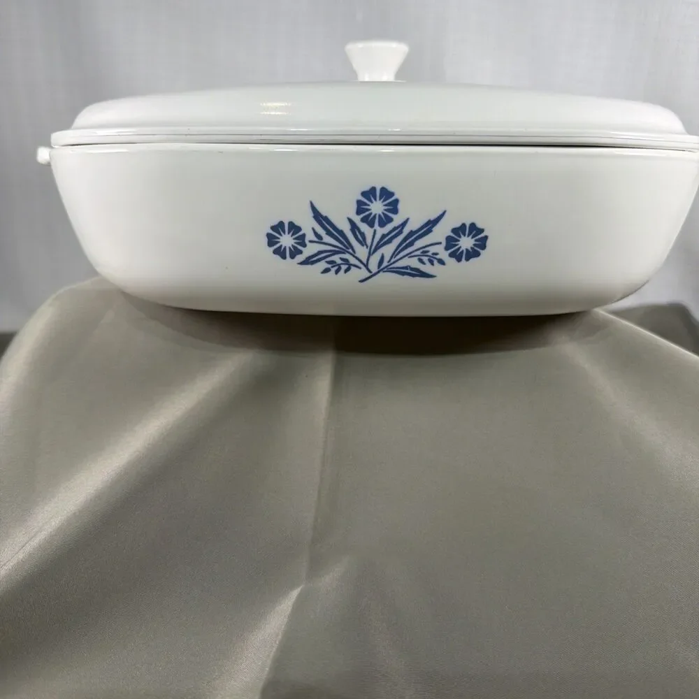 CorningWare Cornflower Blue 5 Liter Casserole Dish Domed Lid 10x10 Mint B-11 Ser