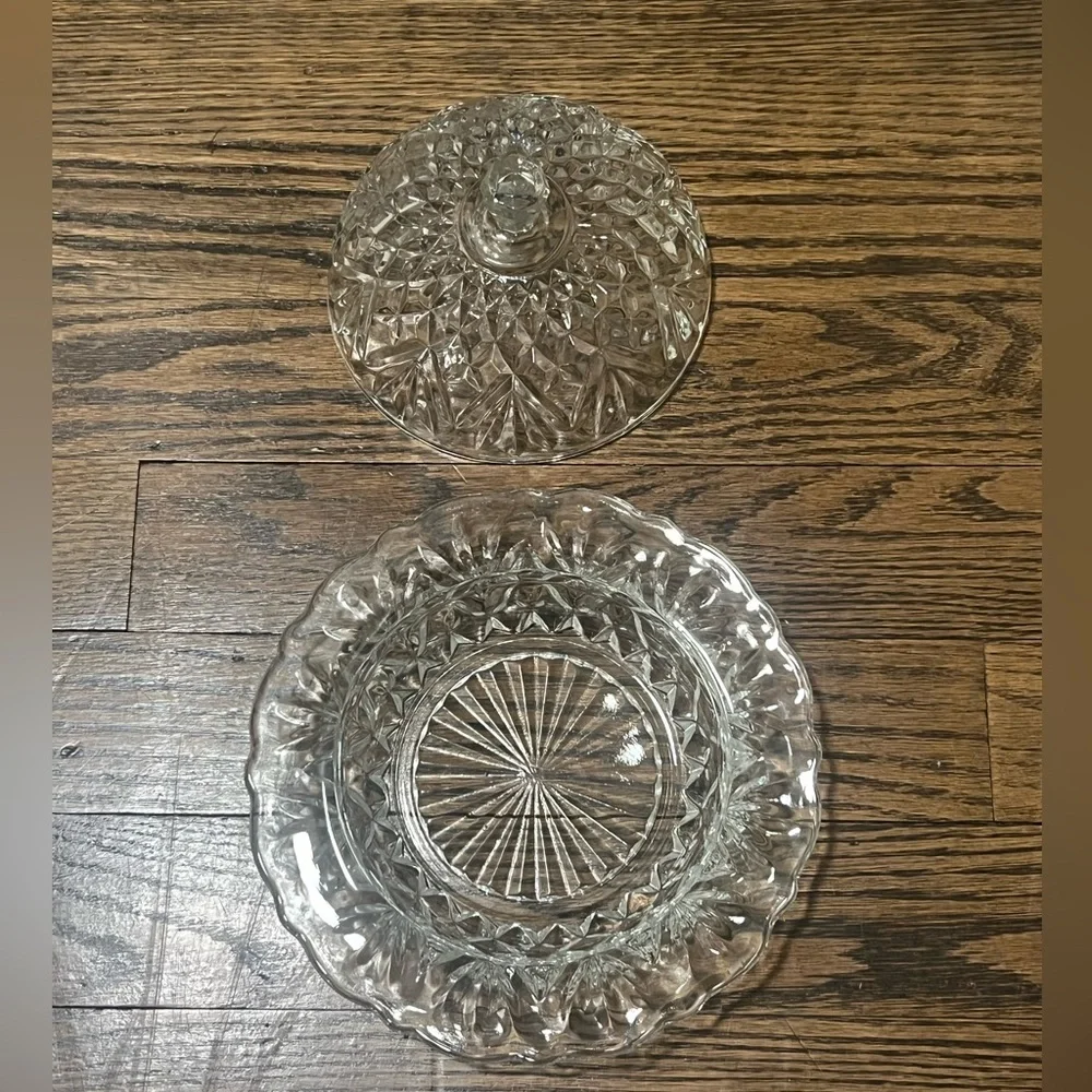 Anchor Hocking pressed base pattern