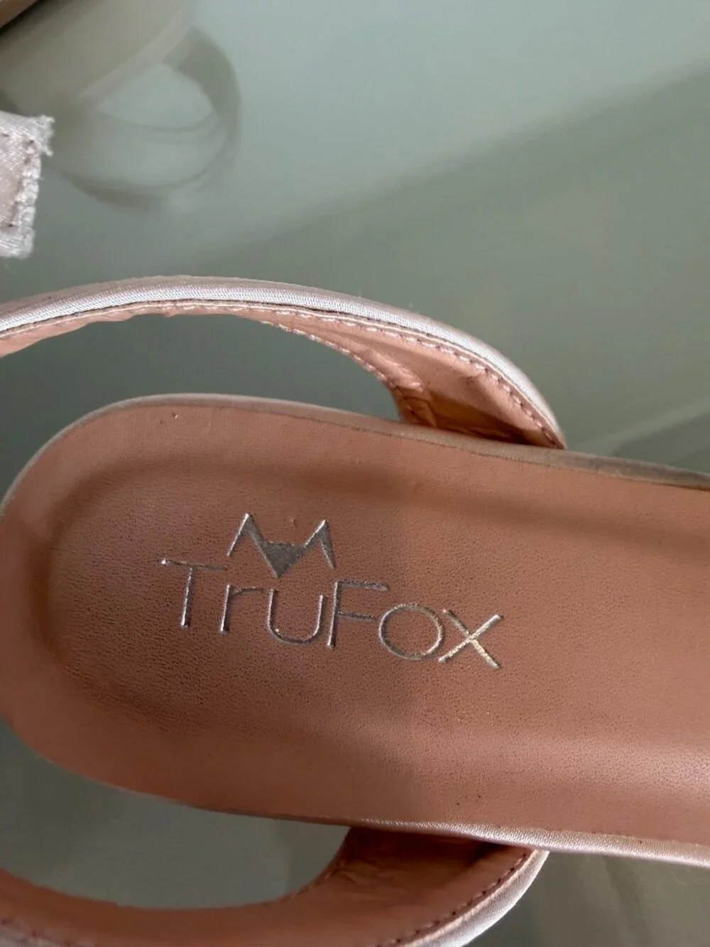 TruFox pretty satin
