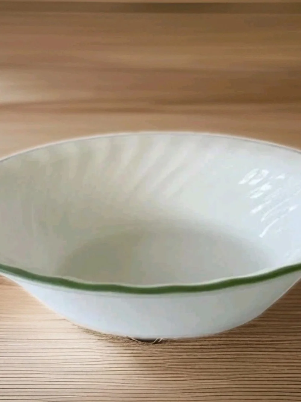 Vintage Corelle White Swirl Serving Bowl with Green Rim 7 1/4 In