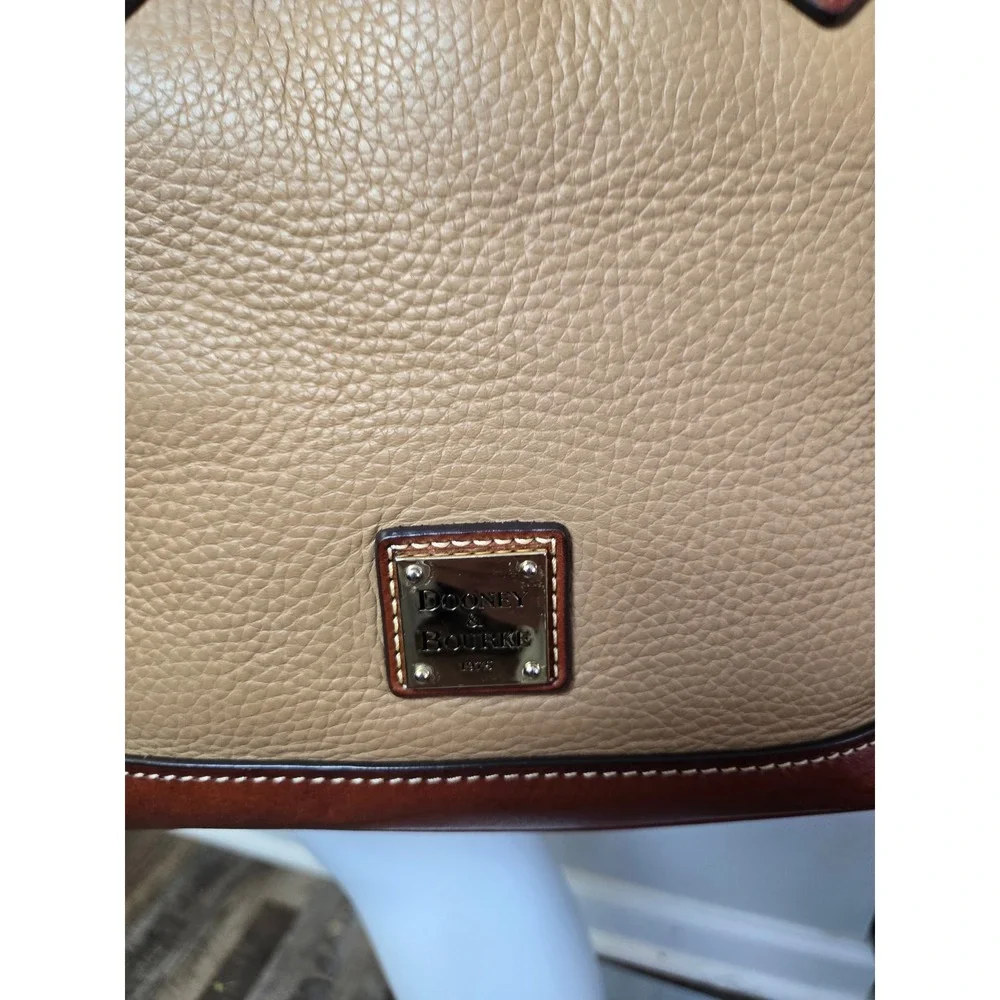 Dooney & Bourke great preowned
