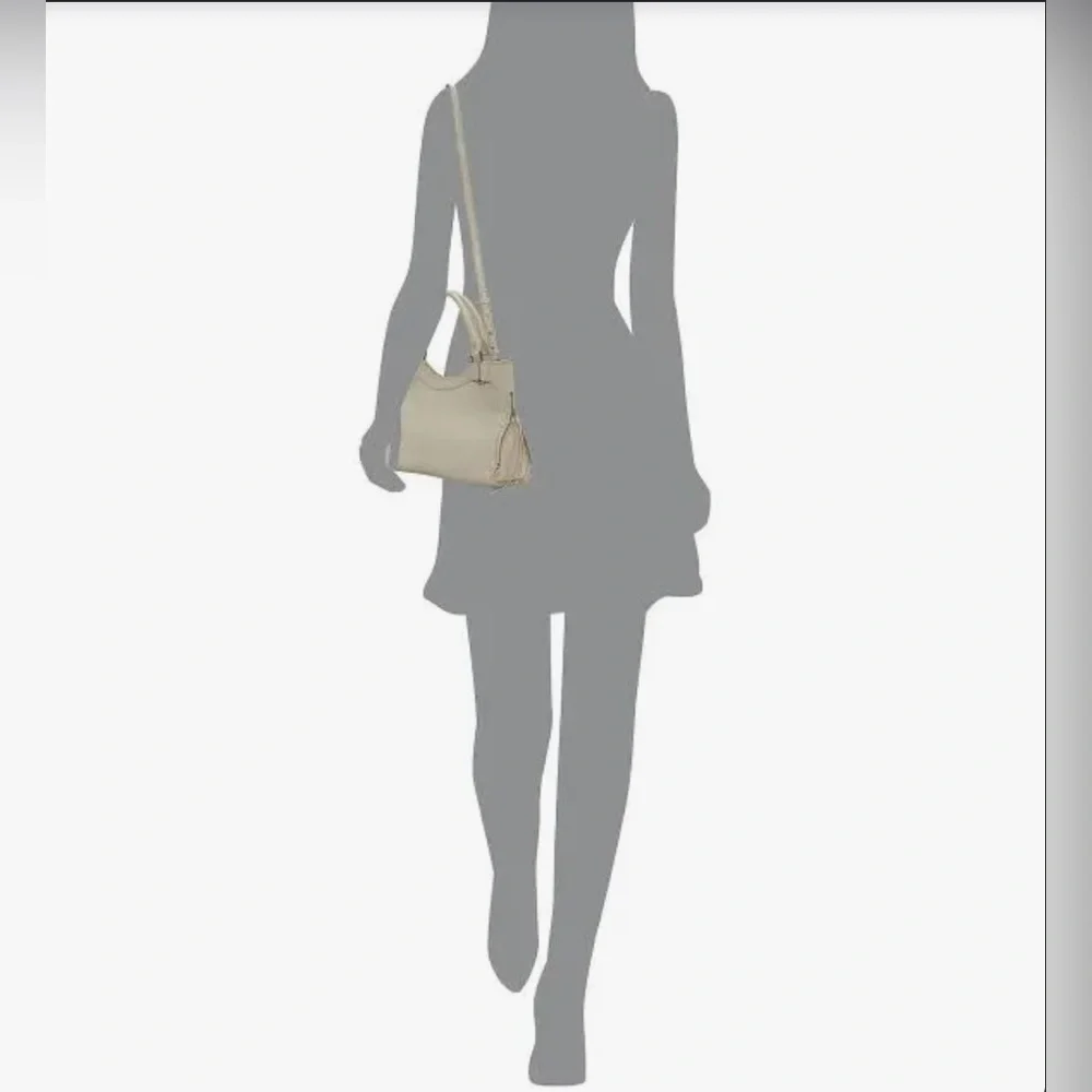 Vince Camuto vince camuto