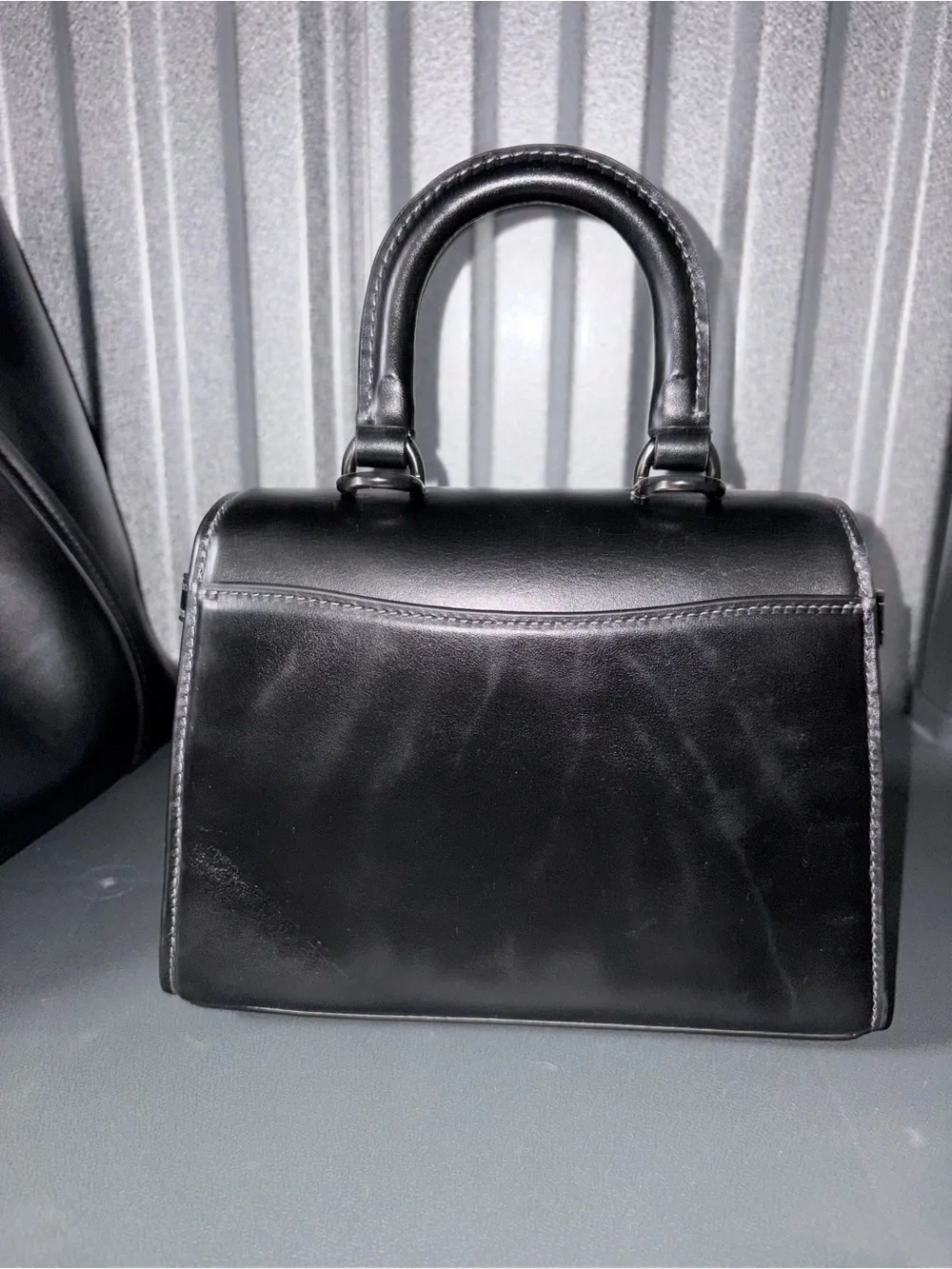 N/A nwt sleek