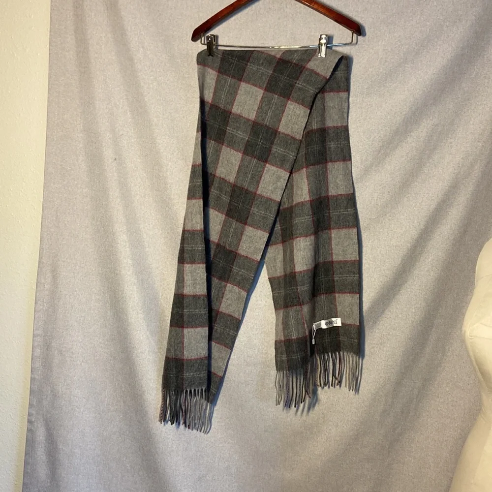 WAIKI tassel detailed
