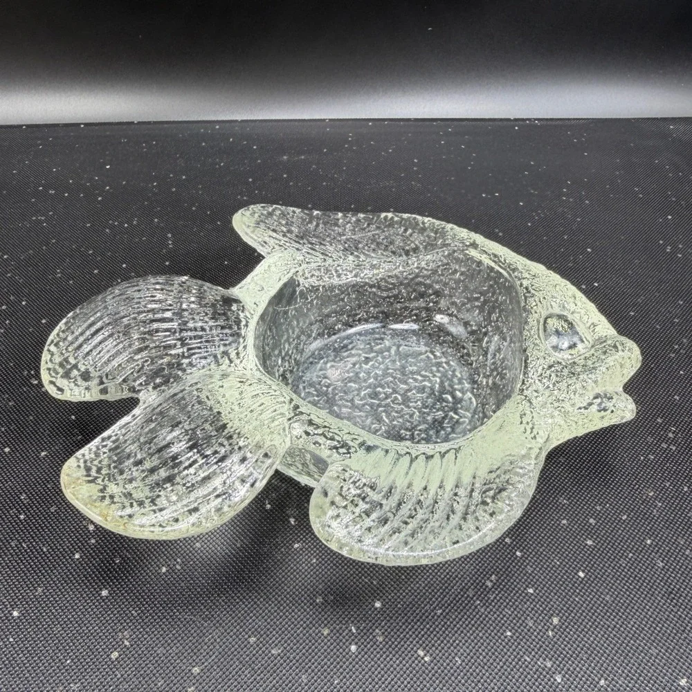 Vintage Textured Clear Art Glass Fish Bowl Coastal Nautical Trinket Dish‎ 6 Inch