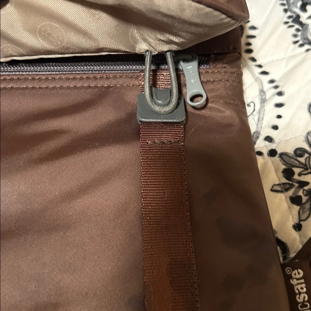 Pacsafe secure stylish