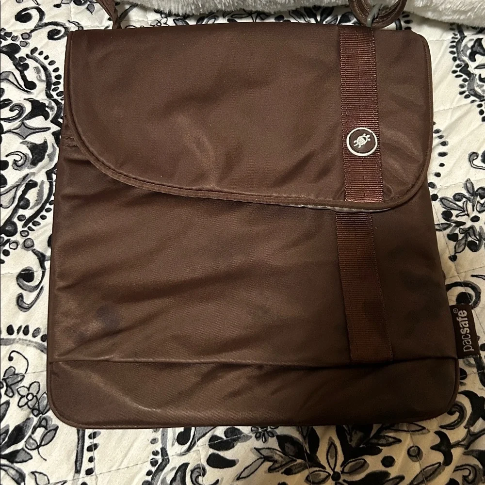 Pacsafe secure stylish