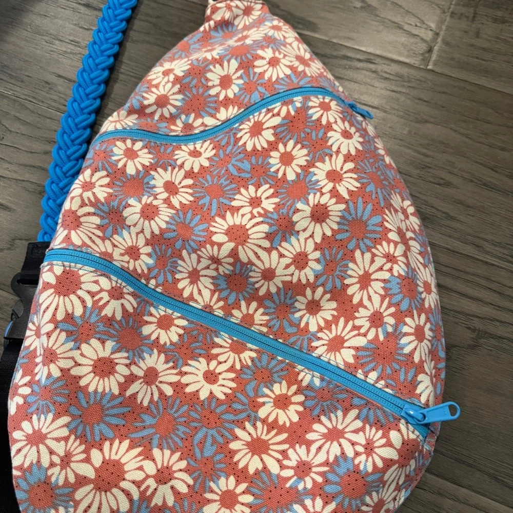 Slope‎ Rope Sling Backpack Floral Design