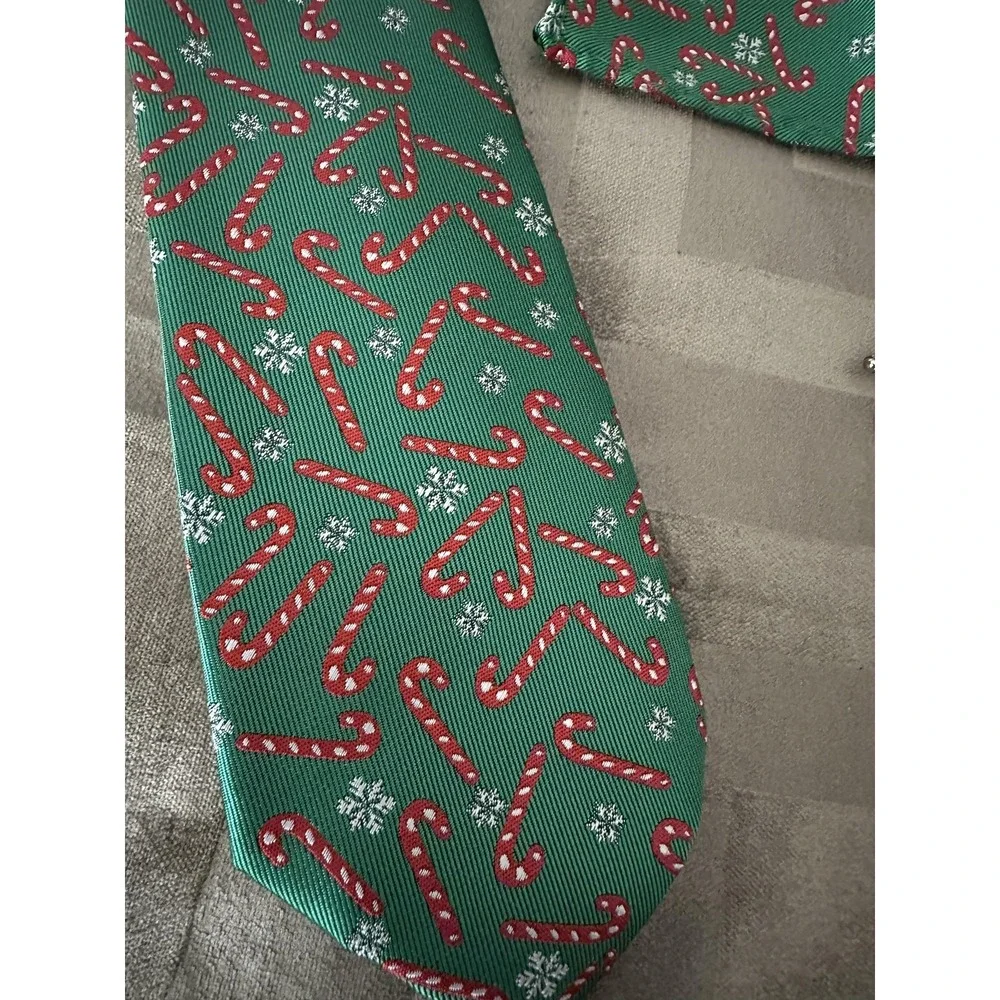 Barry.Wang Tie Set Mens Green Candy‎ Cane Christmas Pocket Square Cufflinks