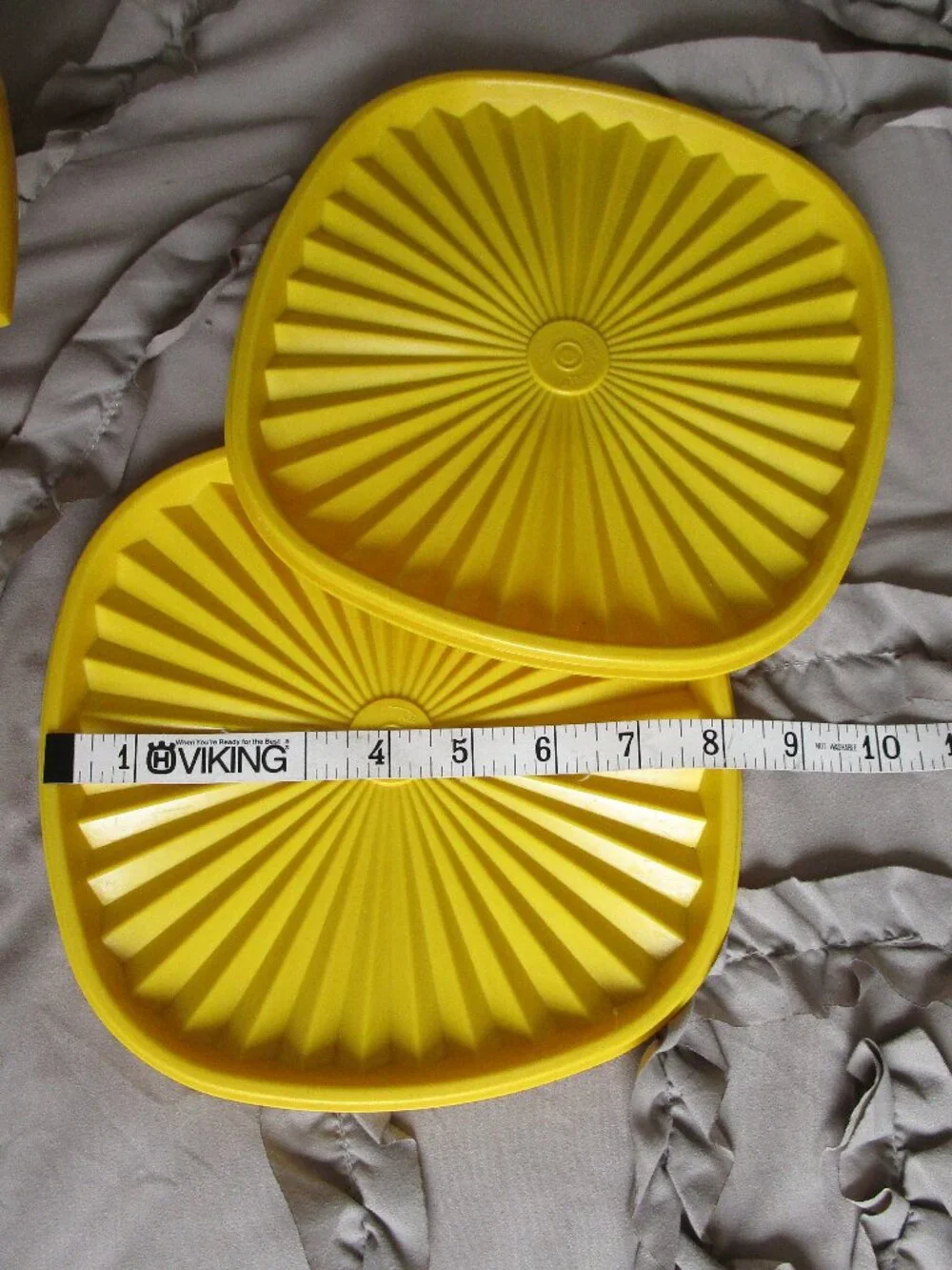Tupperware lot containers