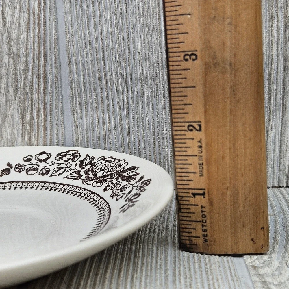 Unbranded vintage set