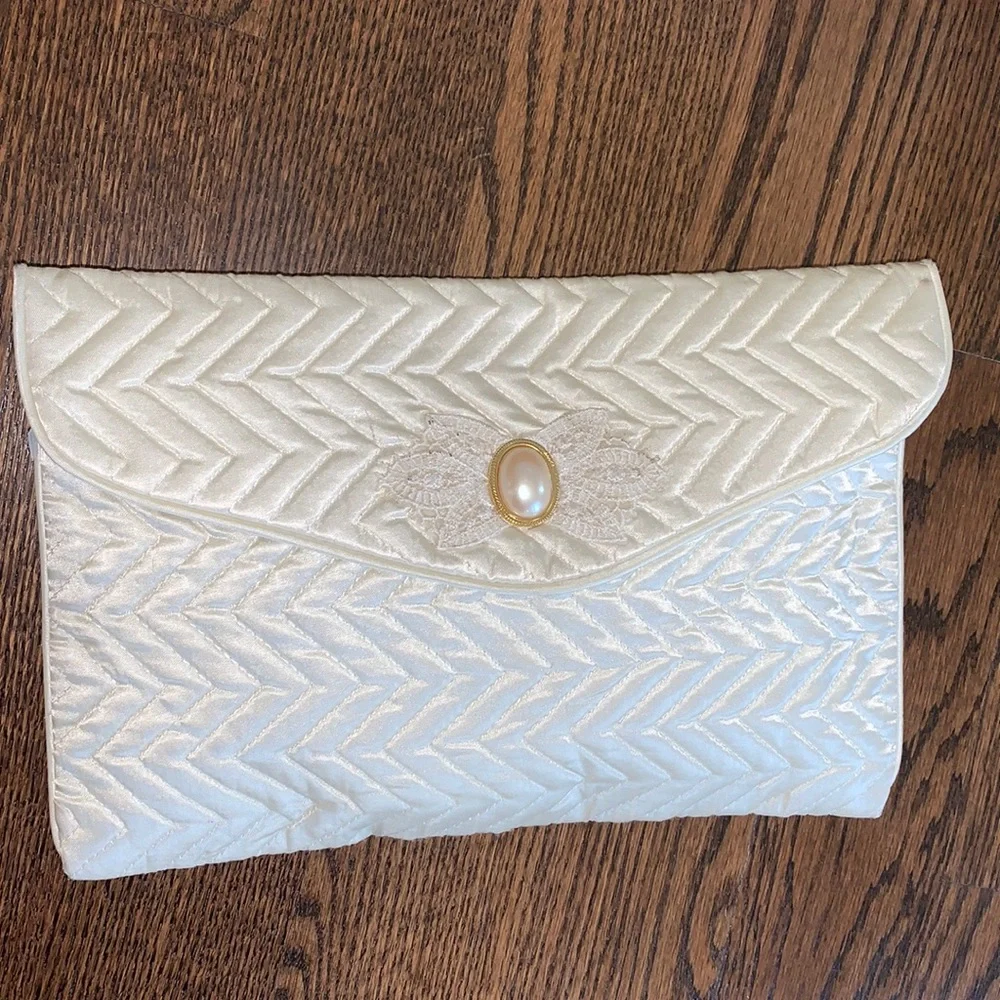 Vintage Victoria’s Secret Makeup Bag‎