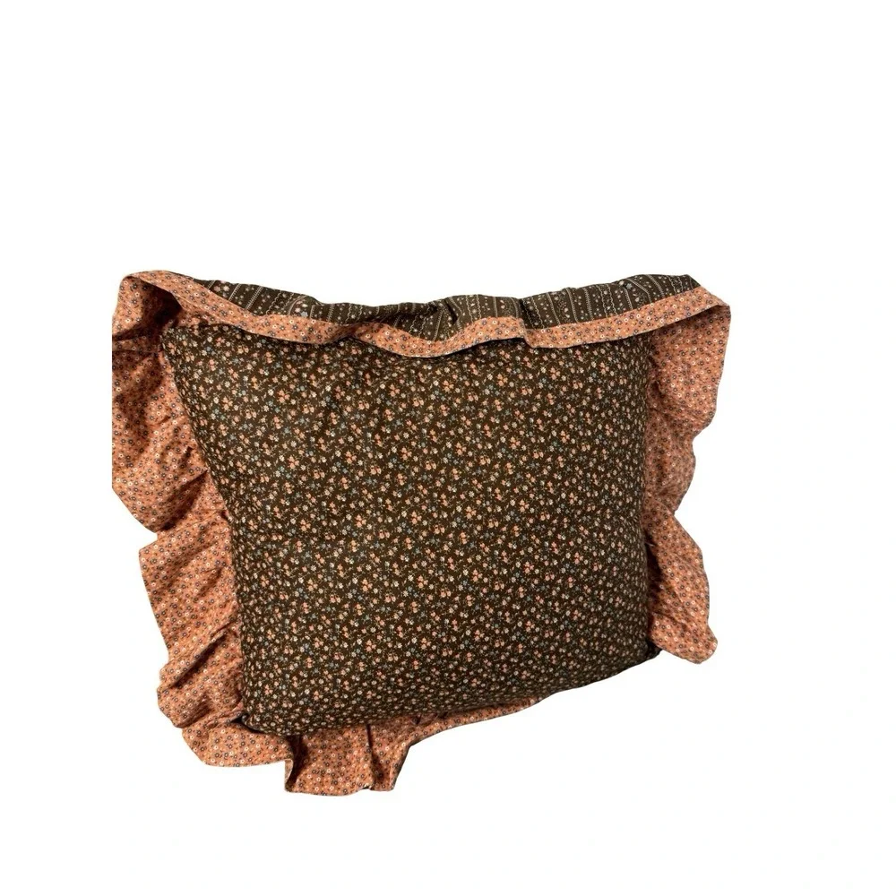 The Unbranded Brand throw vtg