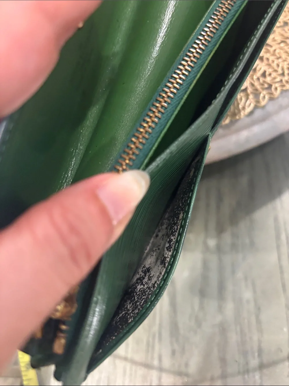 Louis Vuitton pre loved