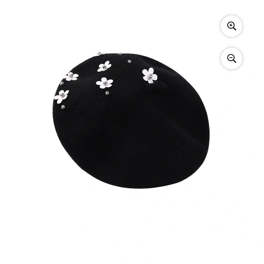 N/A black woolen