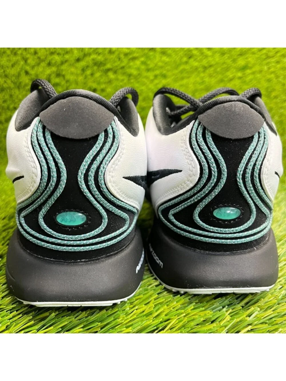 Nike present marks thanks
