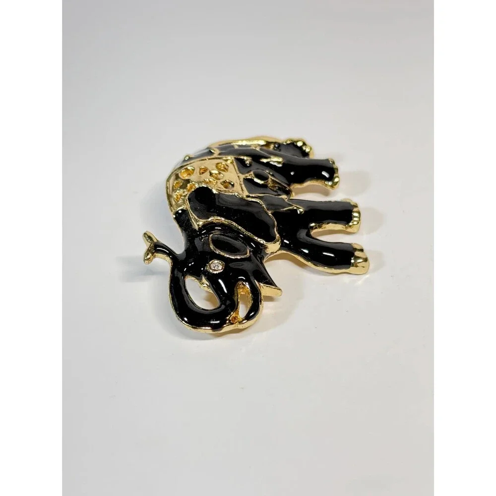 Unbranded vintage figural