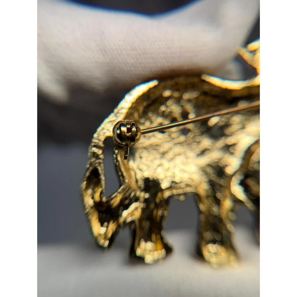 Unbranded vintage figural