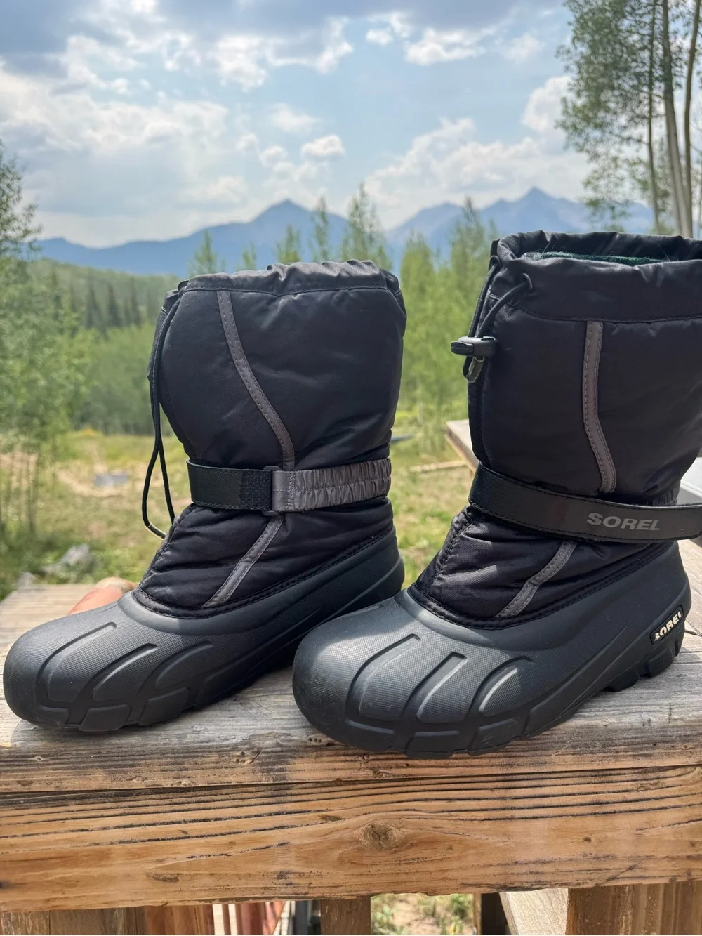 Sorel warmth strap sole