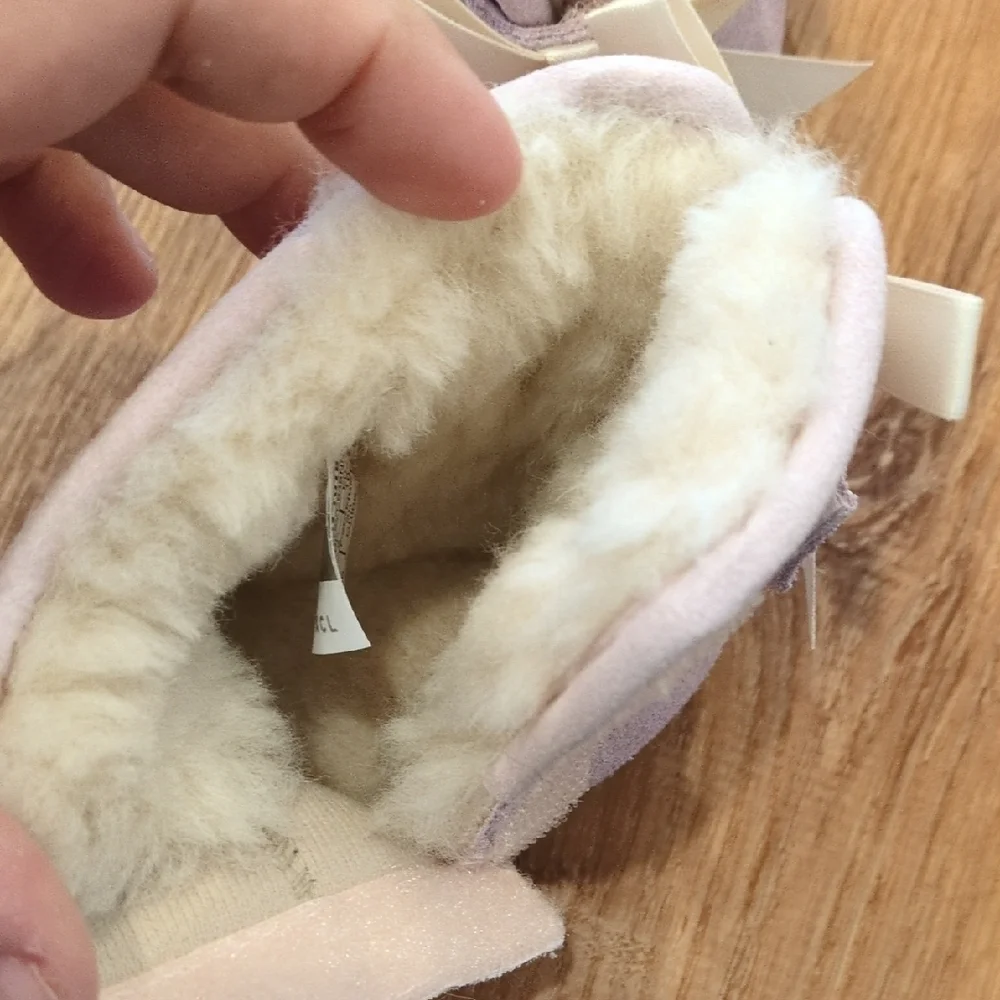 UGG nwot pink