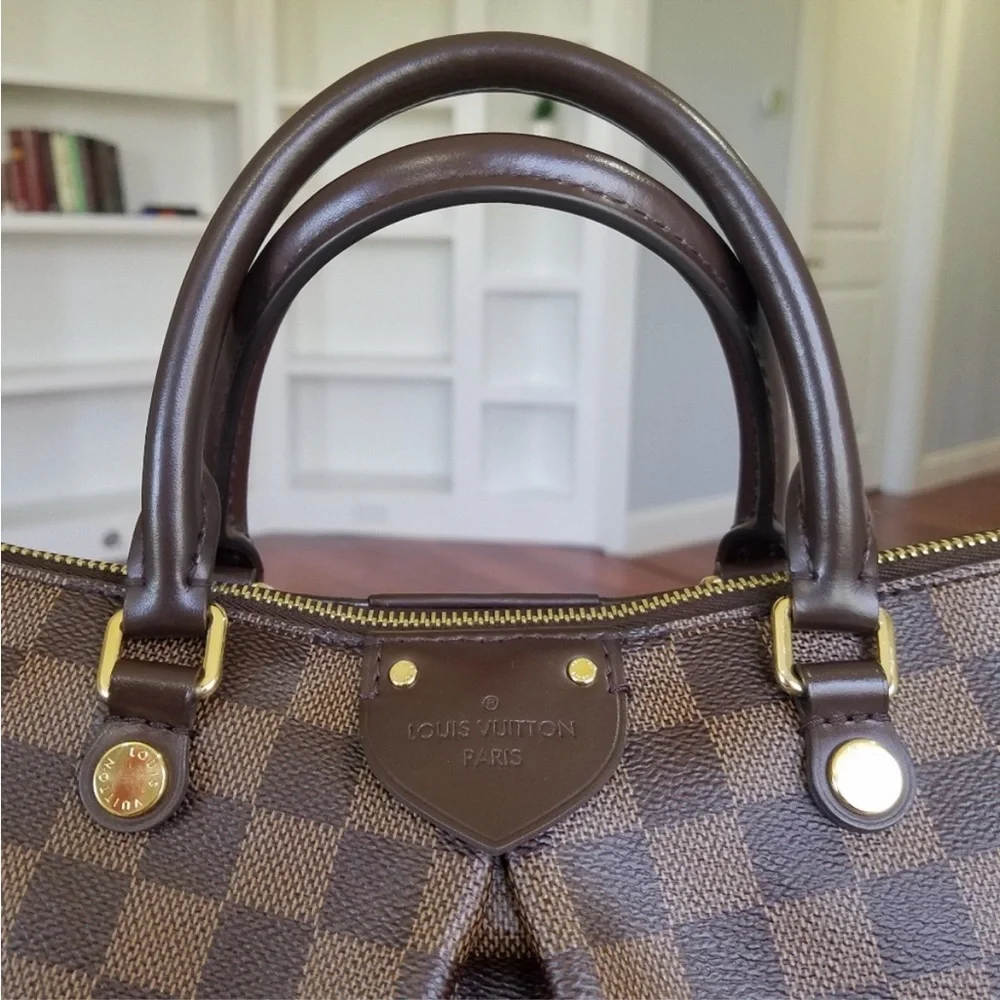 💕Authentic LV Siena MM Satchel Damien Ebene💕