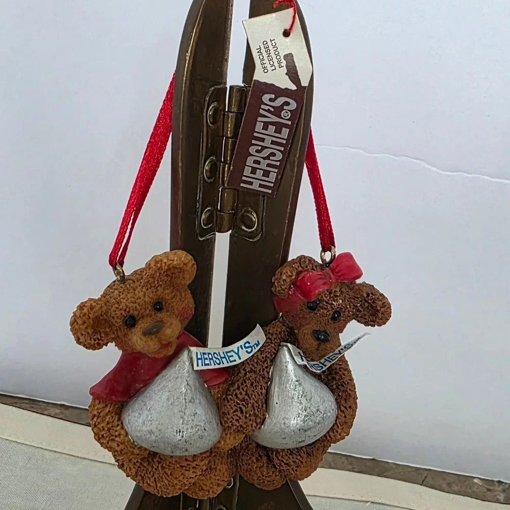 Hersheys charming christmas