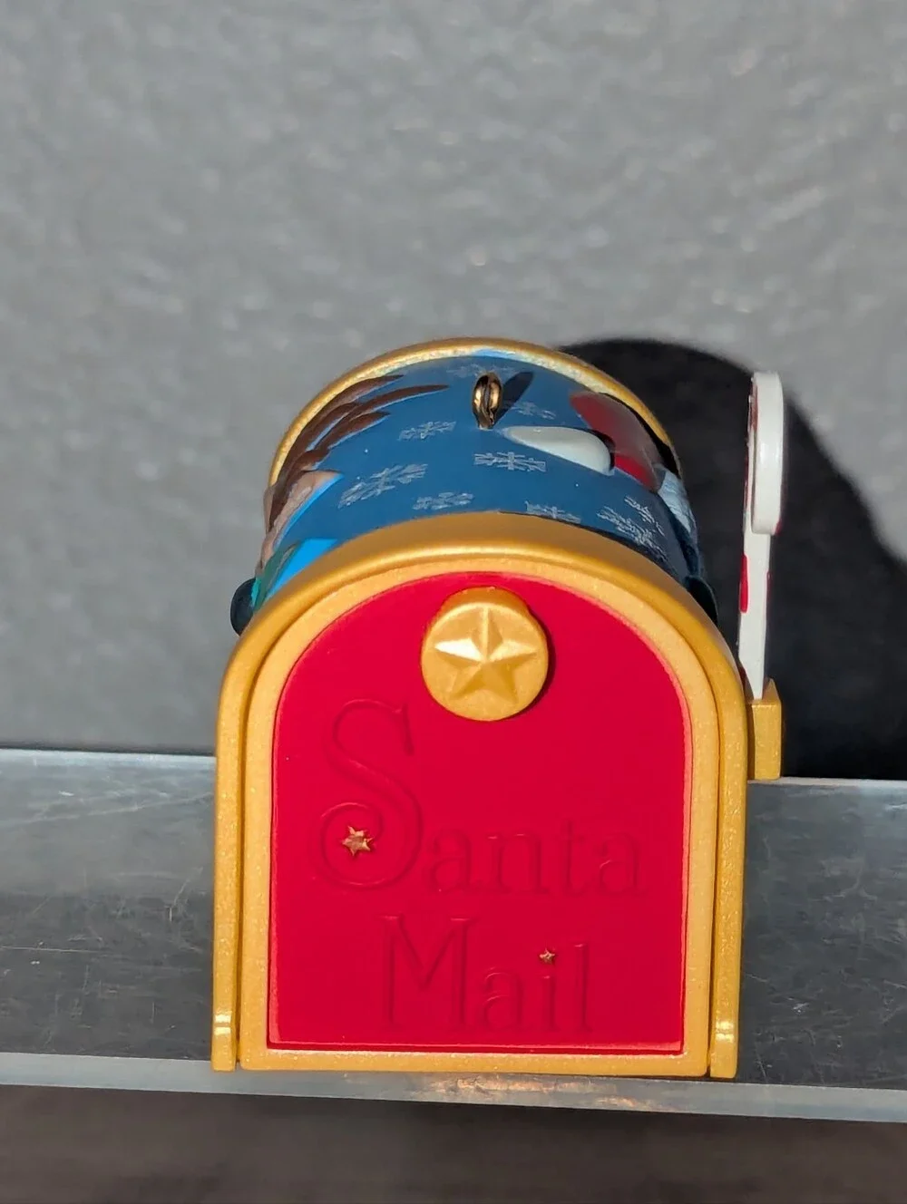 Hallmark front mailbox
