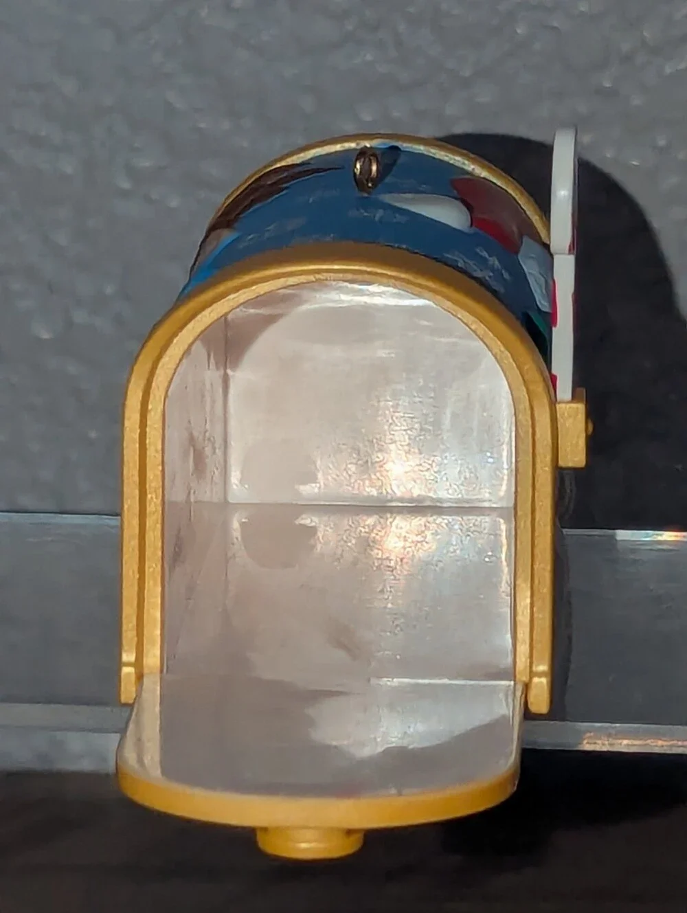 Hallmark front mailbox
