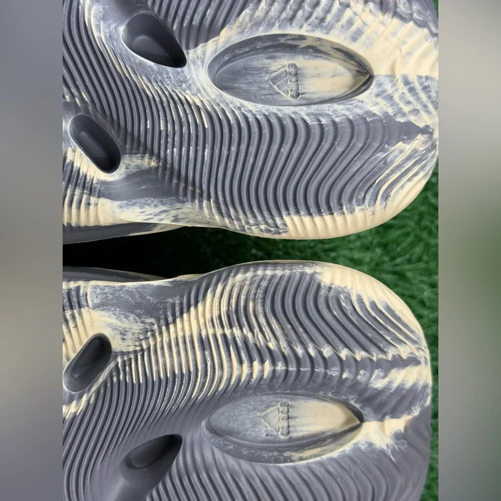 Adidas Yeezy‎ Foam Rnnr MXT Moon Gray
