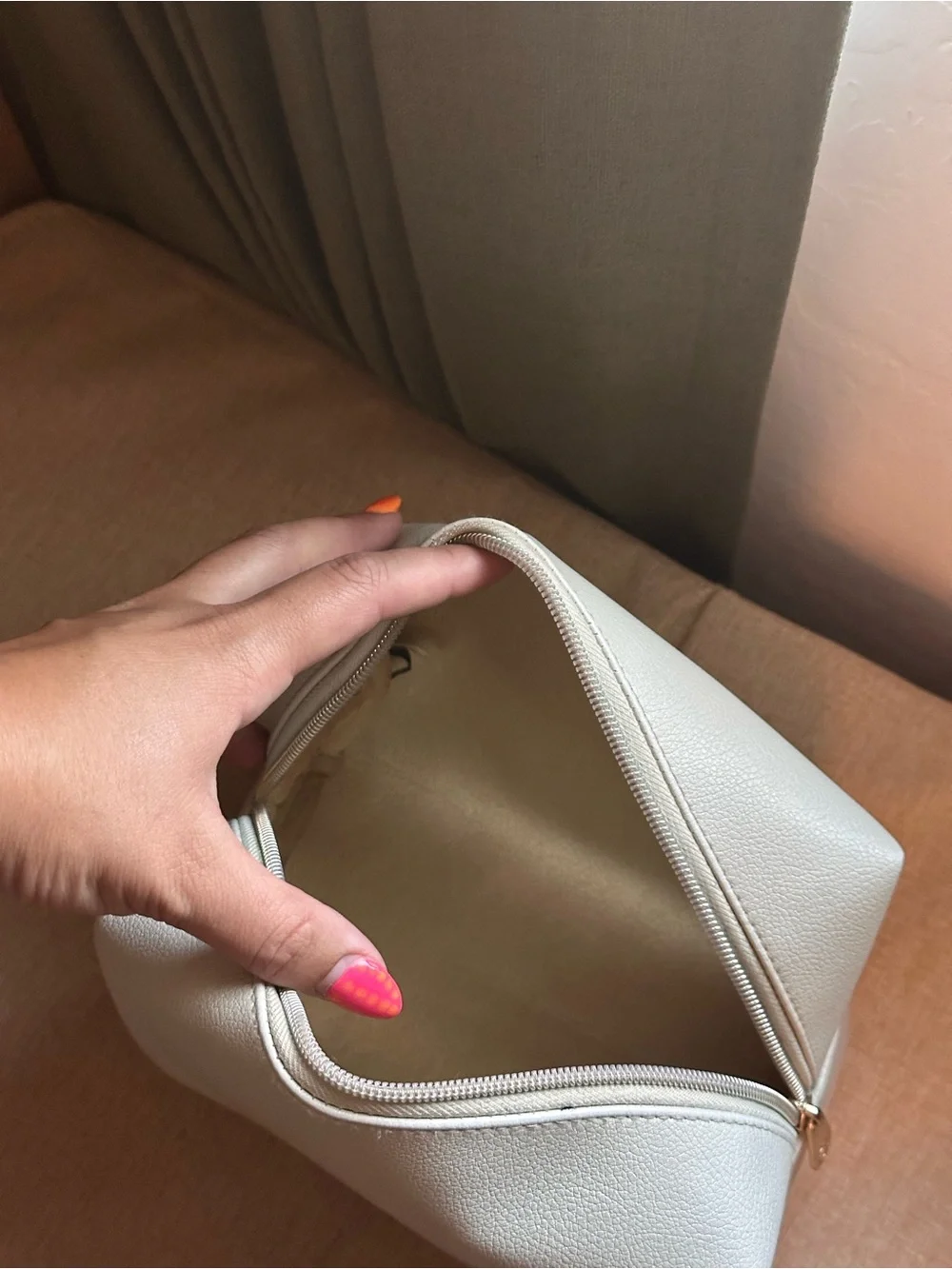 N/A compact cosmetic