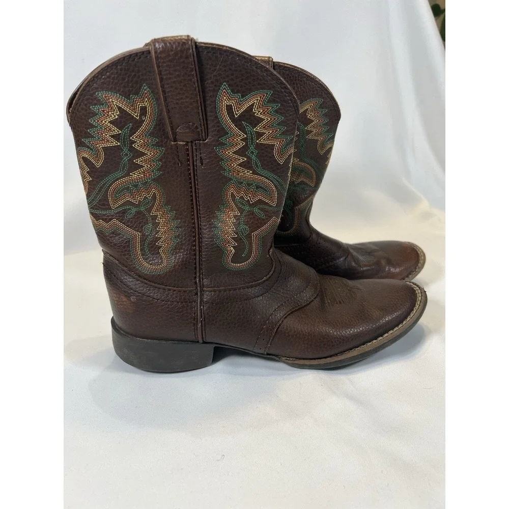 Justin Boots product pair