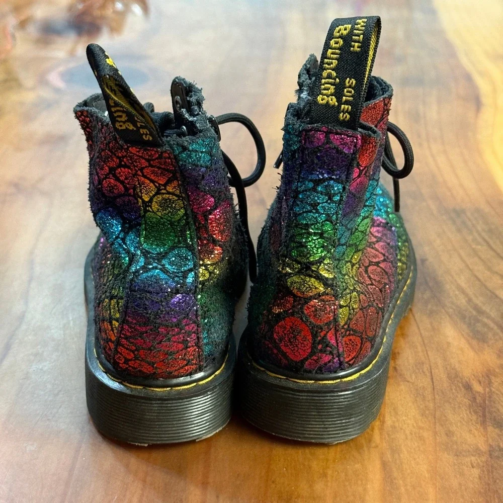 Dr. Martens photos many sale