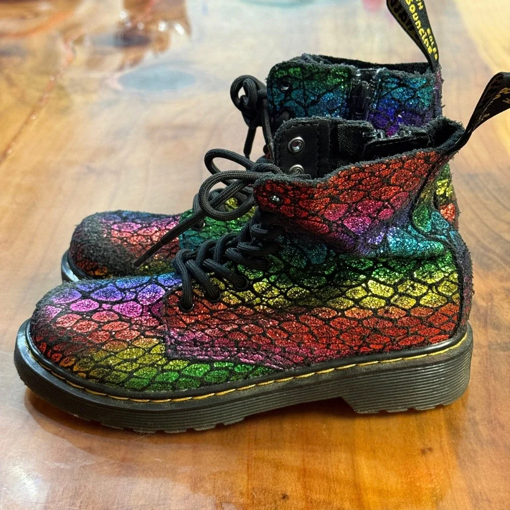 Dr. Martens you am