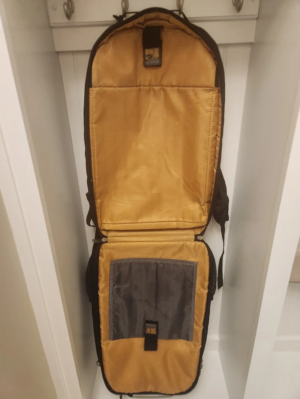 OGIO durable organizer