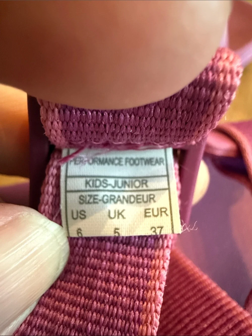 Chaco adjustable clean