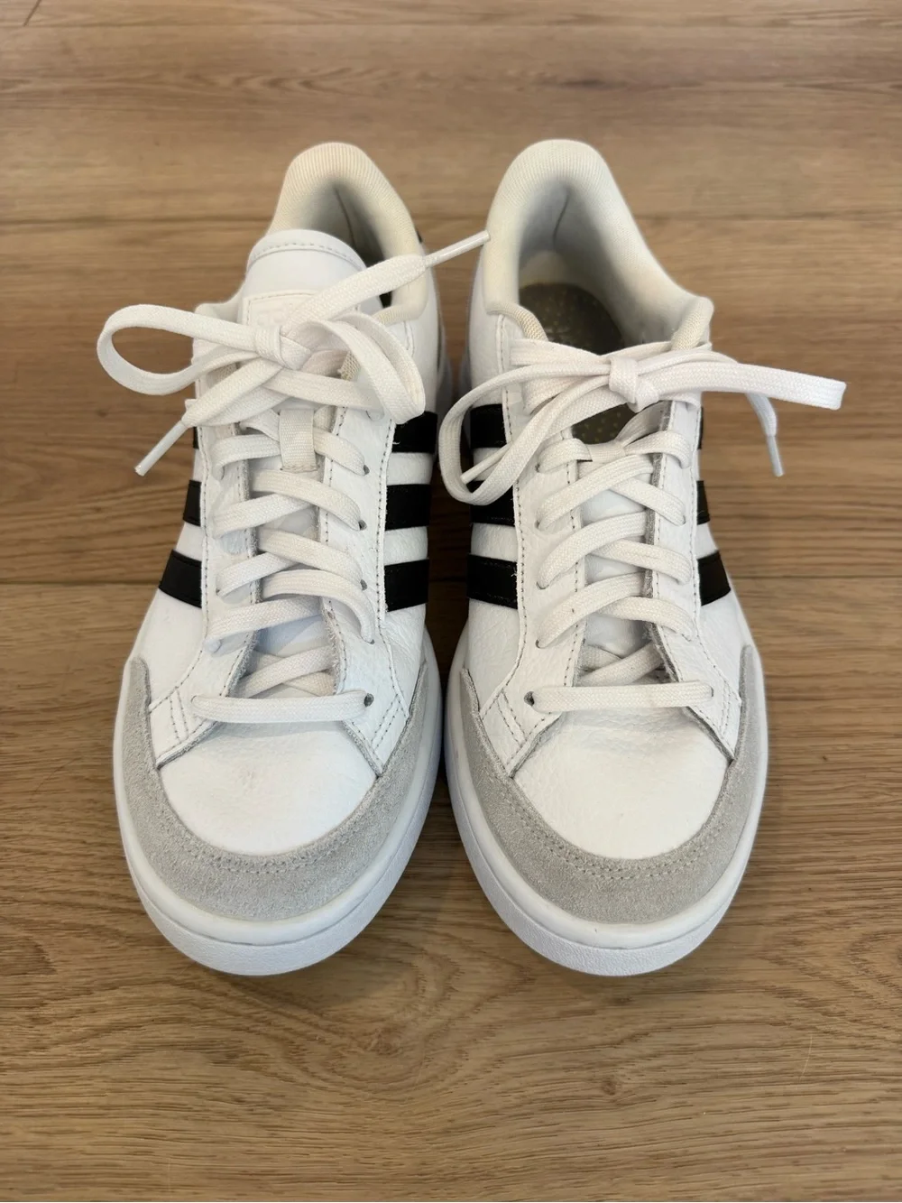 adidas brand streetwear minimalist