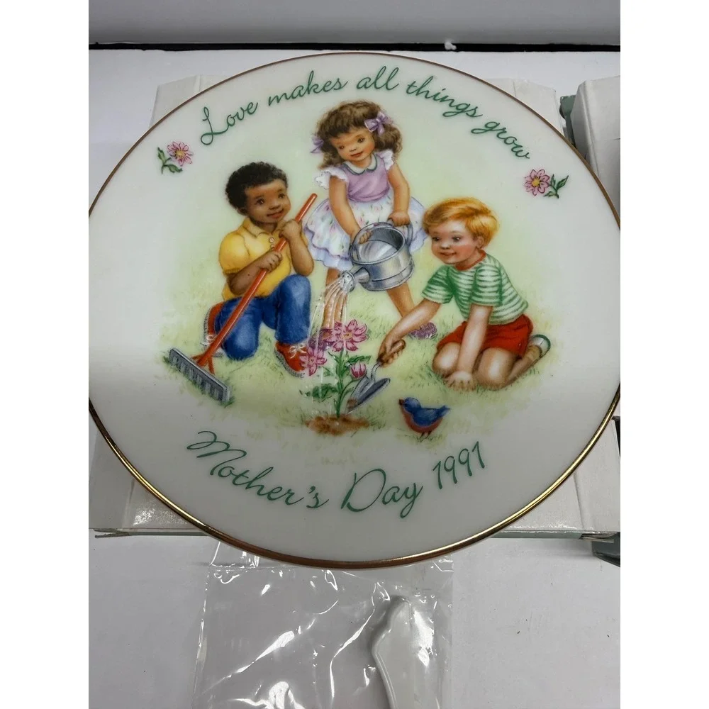 Avon vintage pair
