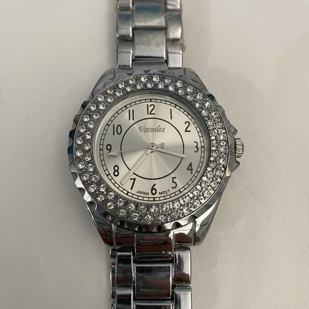 NWOT Varsales Wrist Watch Women Round Crystal Rhinestone Japan Movt Silv…