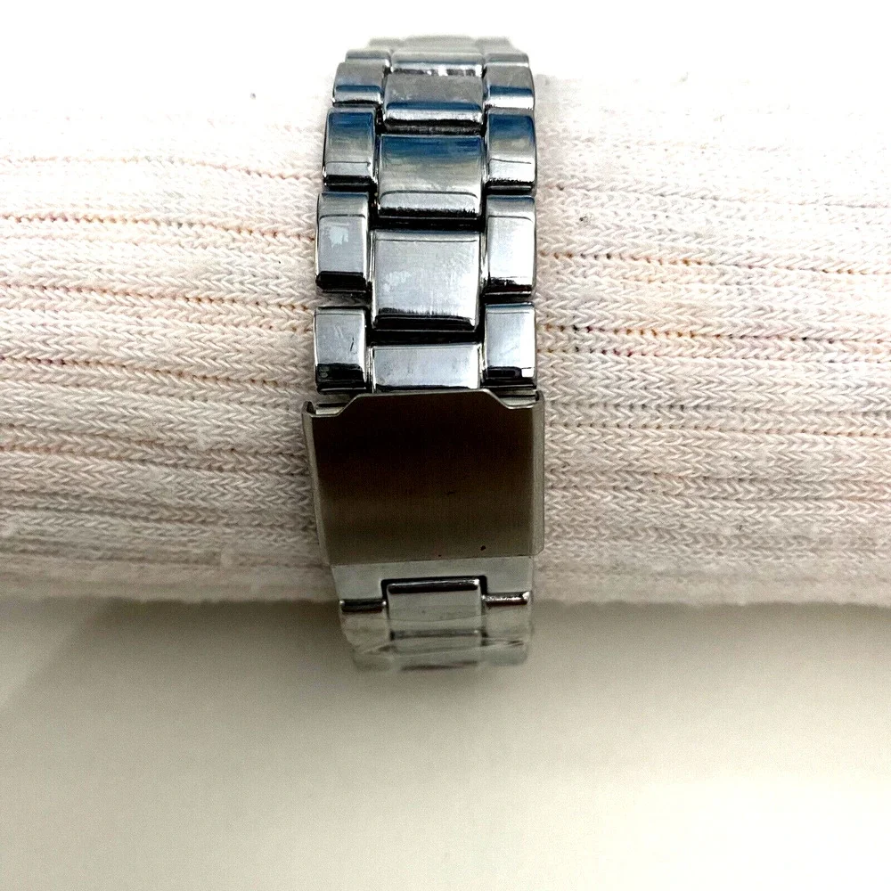 NWOT Varsales Wrist Watch Women Round Crystal Rhinestone Japan Movt Silv…