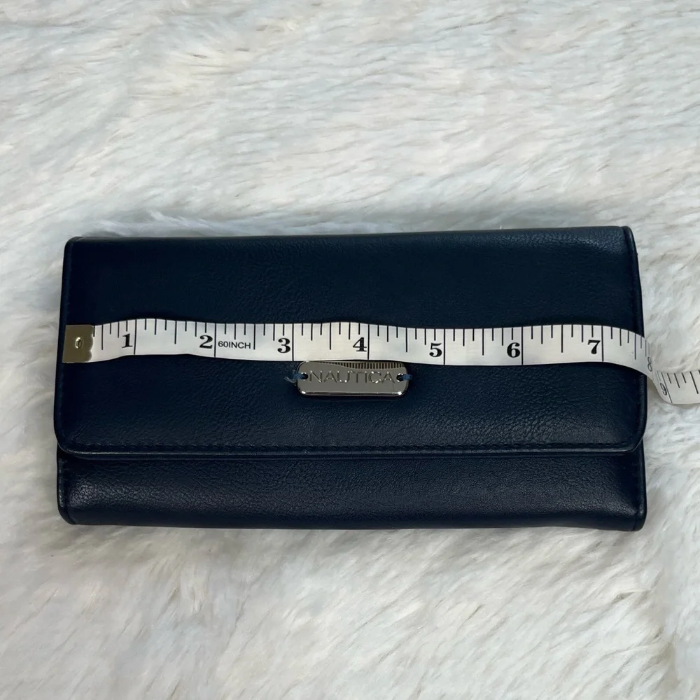 Nautica money manager